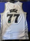 Luka Doncic Signed Mavs Nike Jersey With Hologram   Coa
