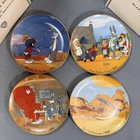 Set Of Matching Vintage 1993 Looney Tunes Collectors Plates  Mugs Excellent Cond