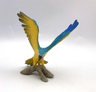 Schleich Yellow   Blue Macaw Wings Spread Bird Parrot Figure 2012 Retired 14690