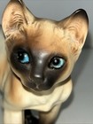 Porcelain Ceramic Siamese Cat Figurine 6 1 2  Blue Eyes Lefton H6531 Vtg Japan