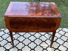 Vintage Hekman Mahogany Banded Satinwood Inlay Drop Leaf Pembroke Side End Table