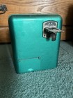 Antique 1930   s Mills Vest Pocket Nickel Slot Machine