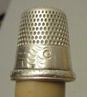 Antique Simons Sterling Silver Scenic Thimble House In Village Patterned Band