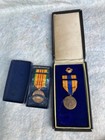 Authentic    republic Of Vietnam Service Medal      Ww2    selective Service Medals 