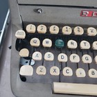 Royal Quiet De Luxe Manual Portable Typewriter  Qwerty Gray  1957  New Ribbon 