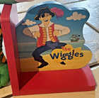 The Wiggles Wooden Bookends Dorothy The Dinosaur   Captain Feather Sword   Plush