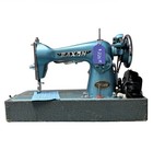 Vintage Saxon Model Deluxe 100 Sewing Machine W  Case  serviced 