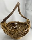 Vintage Small Buttocks Basket Splint Wood Egg Gathering Primitive Twig Handle 8 