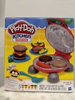 Play-doh Kitchen Creations - Burger Barbecue New Including 5 Cans Of Play-doh