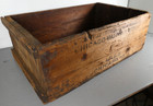 Vintage Dupont Chicago Varnish Works Paint Crate Advertising - Large W  Handles