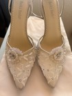 Bella Belle Norah Ivory Silk Bridal Pumps  Us 8 Medium  b m   High Heel 3  