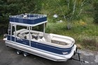 New-2585 25 Ft Funship Pontoon Boat With New 150 Mercury And Trailer