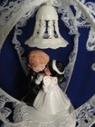 New Vintage Wilton  love Token   Wedding Caketop  Kissing Bride   Groom  110-538