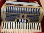 Hohner  Hohner Accordian Twenty-l W  Case Music Stand   Music Metal Flake Gold