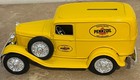 Pennzoil 1932 Panel Delivery Bank 1 25 Die-cast Metal Ertl