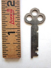 Antique Vintage Yale   Towne Lock Drawer Locker Cupboard Cabinet Flat Steel Key