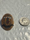 M Old Vintage St Pauli Girl Beer Hat Coat Lapel Pin Charm Fast Free Shipping