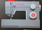 Singer 4452 Heavy Duty Sewing Machine New