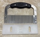 Pampered Chef Hand Held Serrated Chopper Slicer Dough Cutter Kitchen Tool