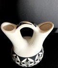 Beautiful Acoma Pueblo Pottery   Wedding Vase Handmade In Nm  Signed Keene 7 5   