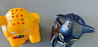 Vintage Dog   Cat Plastic Salt   Pepper Shakers Yellow   Black Collectible