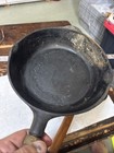 Set Of 2 Vintage 6      8    Cast Iron Shallow Skillet Wood Handle Great Condition