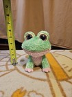 2009 Ty Beanie Boos Approx 6  Kiwi The Frog Plush  pink Solid Eyes  Green Toad