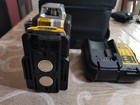 Dewalt Self Leveling Laser Level  Green Laser   Battery   Charger New