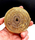 Brilliant   Vintage Elizabeth Arden Compact   Made In Switzerland    Early 1960s