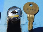 Seeburg V3wa S3w160 Wall Box Lock Assembly   505590 With Key S569