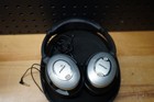  n  Bose Quietcomfort 15 On The Ear Acoustic Noise Cancelling Needs New Pads