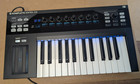 Native Instruments Komplete Kontrol S25 Semi-weighted Keyboard Controller