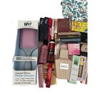 Huge Beauty Makeup Bundle 25  Pieces