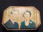 Vintage Queen Elizabeth Ii Coronation Souvenir Biscuit Tin 1953 Edinburough Ds30