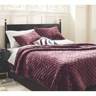 Full queen Luxe Diamond Stitch Velvet Quilt Berry Red - Threshold 