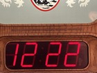 Vtg 1981 Adolf Coors Light Beer Lion Logo Lighted Bar Sign   Digital Clock Works