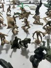 Large Lot 1960s Louis Marx German Toy Soldiers Us Army Men Wwii War 2    Plastic