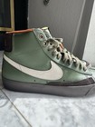 Nike Blazer Mid  77 Vintage  army Olive  Sz 9 