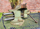 Athol Machine Co   Swivel Bench Vise - No  023 1 2