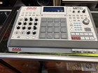Akai Mpc Renaissance Fully Integrated Midi Controller