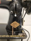 Vtg 1952 Singer Sewing Machine      for  Parts Only  