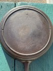 Vintage Unmarked Lodge  7 Cast Iron Skillet 10  3 Notch Heat Ring