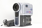 Mint Sony Handycam Dcr-pc9 Mini Dv Camcorder Nightshot  120x Carl Zeiss Lens