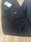 Women   s Small Nike Cargo Standard Fit Mid Rise Full Length Black