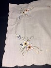 Vintage Hand Embroidered Scalloped Linen Napkins 15   x15    Floral Cottagecore 8 