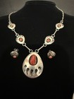 Vtg Sterling Silver Navajo Bear Paw Red Coral Necklace   Earrings Pendant