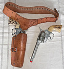 2 Vintage Mattel Fanner 50 Toy Cap Guns   Swivelshot Holster Belt Western Set