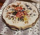 Vintage 1950 Stratton In London England Powder Compact Gold Floral Pattern Rare 