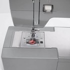 Singer Heavy Duty Sewing Machine W  110 Applications And Accessories  open Box 