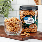 Great Value Deluxe Whole Cashews  30 Oz   new 